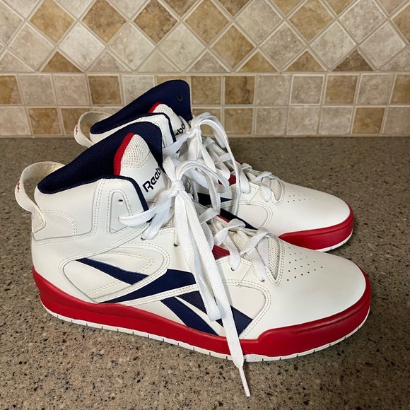 Reebok Classic Mid Men’s Sneaker OE2501 Size 9 Red White and Blue - Picture 2 of 9